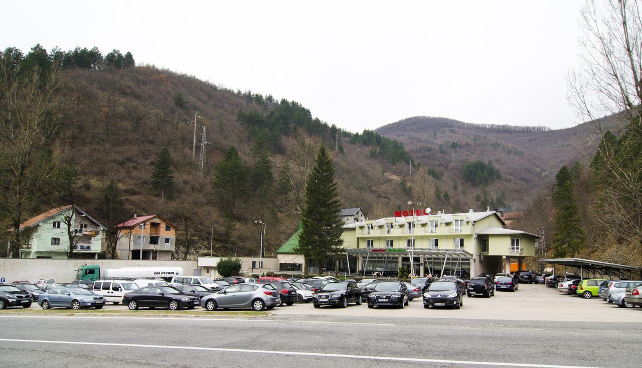 Motel Maksumic Jablanica 외부 사진